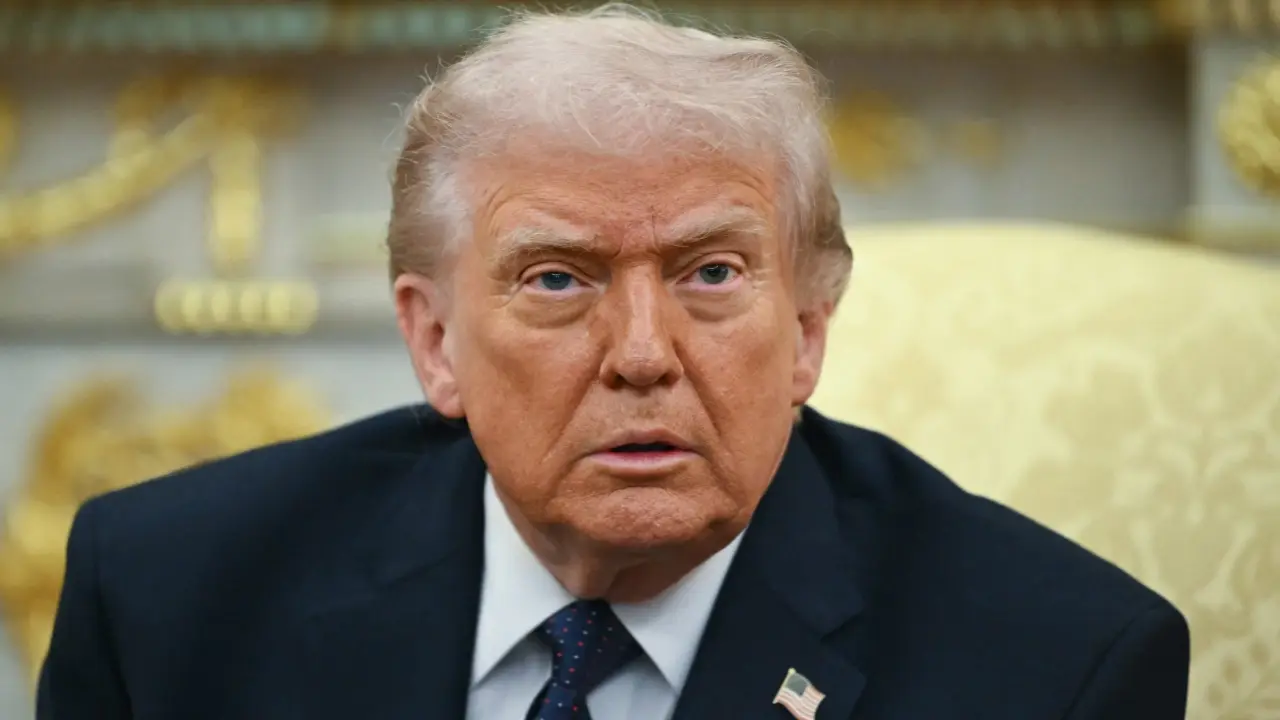 Bộ Tư pháp Mỹ công bố thêm tài liệu về ông Trump trong vụ Epstein